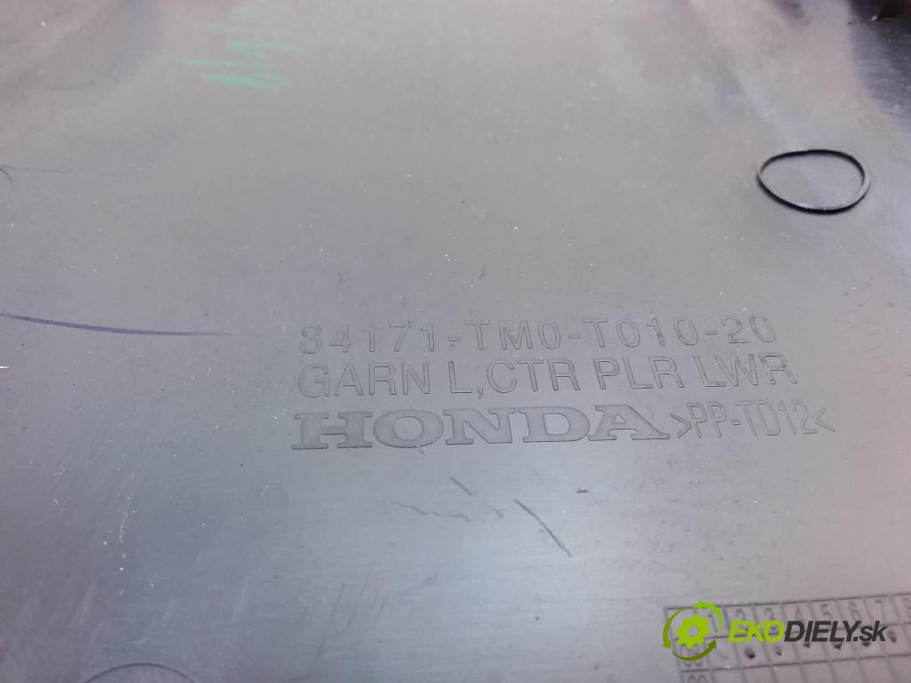 Honda City 2009 kryt Plast: Interiéry: 