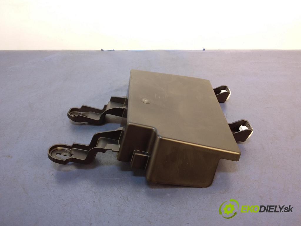 Bmw X5 0 kryt Plast: Interiéry: 7466134