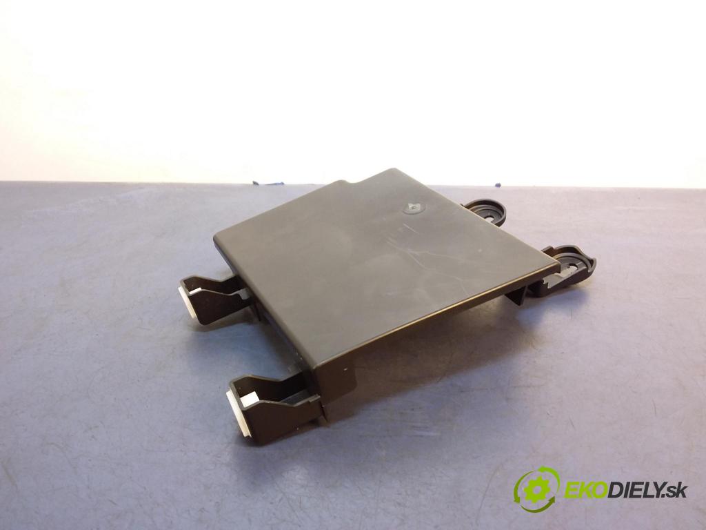 Bmw X5 0 kryt Plast: Interiéry: 7466134