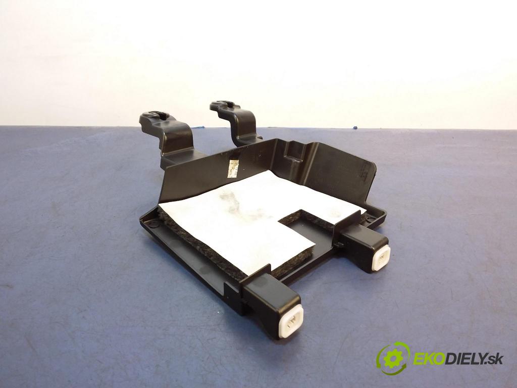 Bmw X5 0 kryt Plast: Interiéry: 7466134