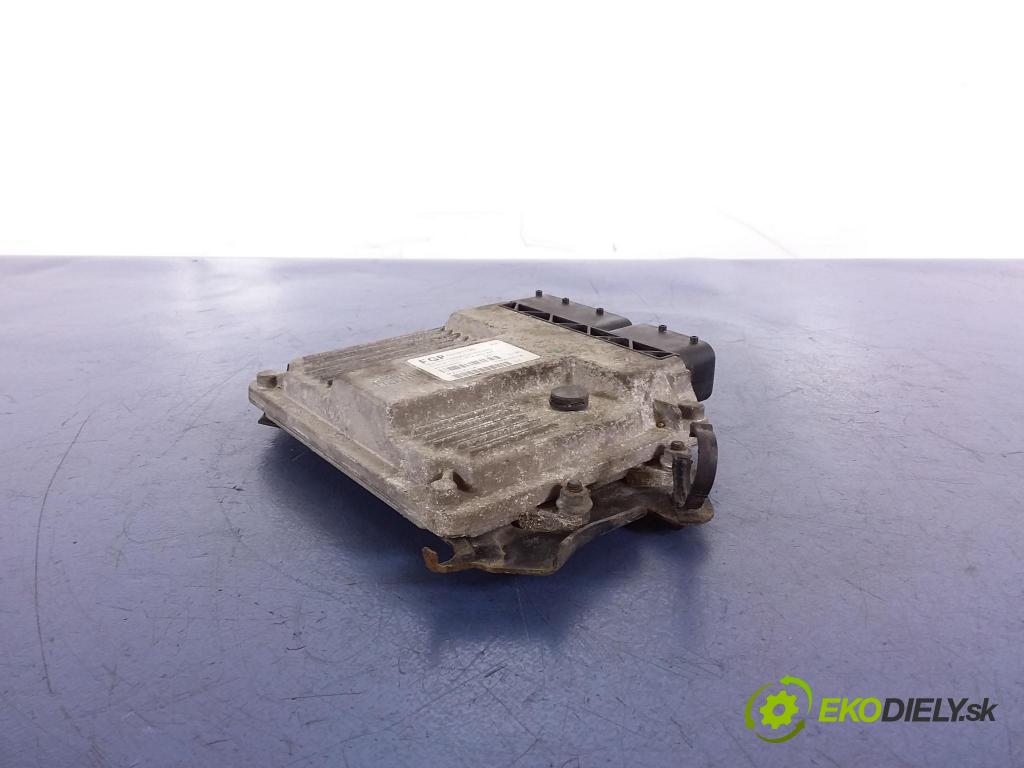 Opel Corsa 2004 riadiaca jednotka Motor: 55191129