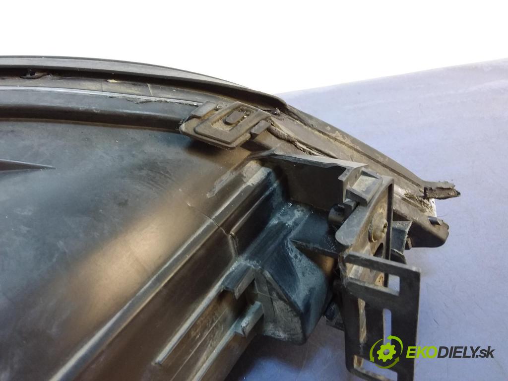 Ford Mondeo 2006 Reflektor: Vľavo: 0301174201