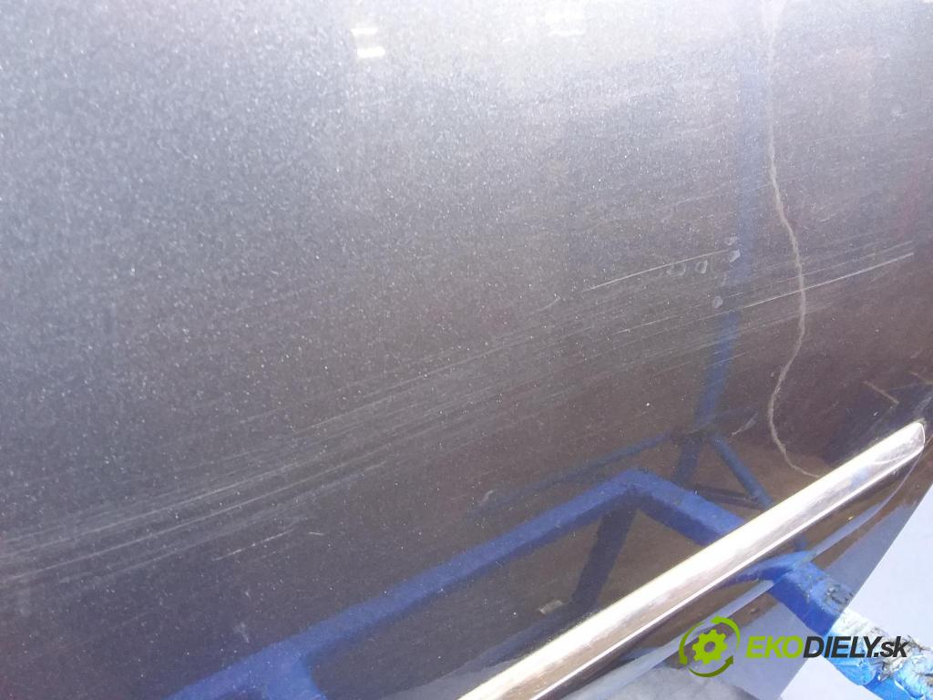 Peugeot 407 2008 dvere zad Vľavo: