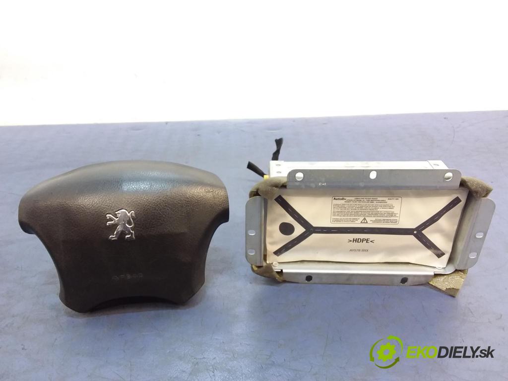 Peugeot 407 2008 kokpit,pristrojová doska