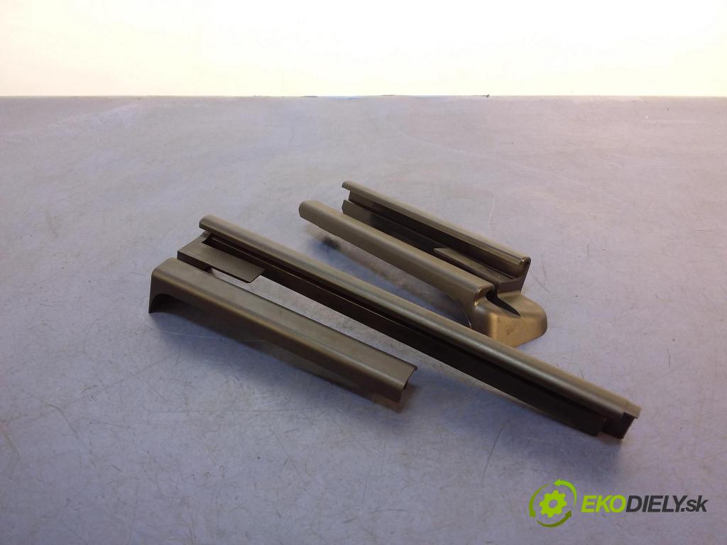 Porsche Panamera 0 kryt Plast: Interiéry: 97052136100