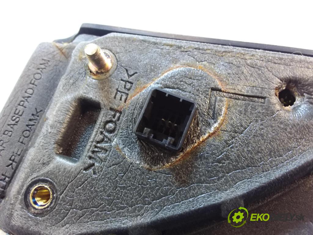 Hyundai Tucson 2006 zrkadlo Vľavo: 