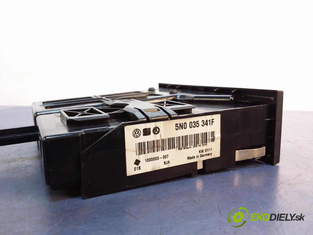 Vw Touran 2011 kryt Plast: Interiéry: 5N0035341F