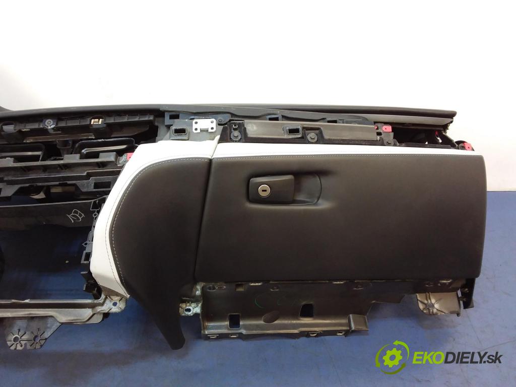Bmw X5 2016 kokpit,pristrojová doska 1