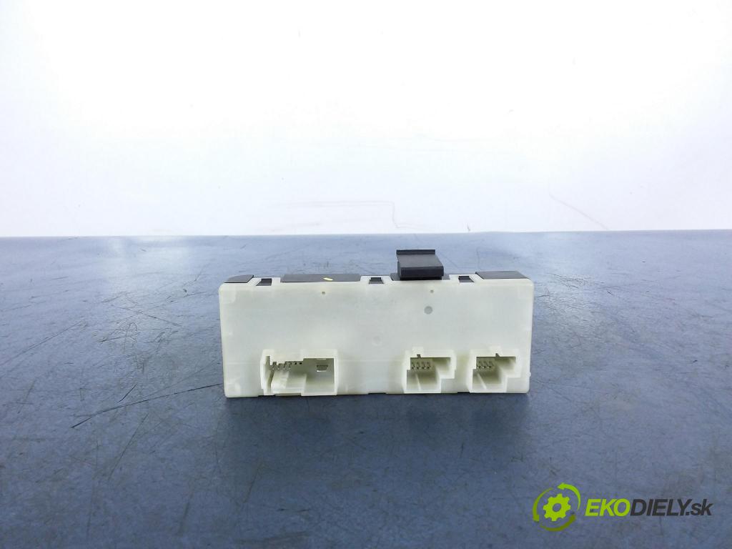 Bmw X5 2016 riadiaca jednotka 7481616