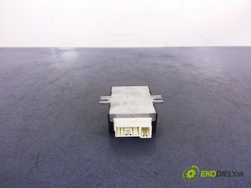 Bmw X5 2016 řídící jednotka 7411595