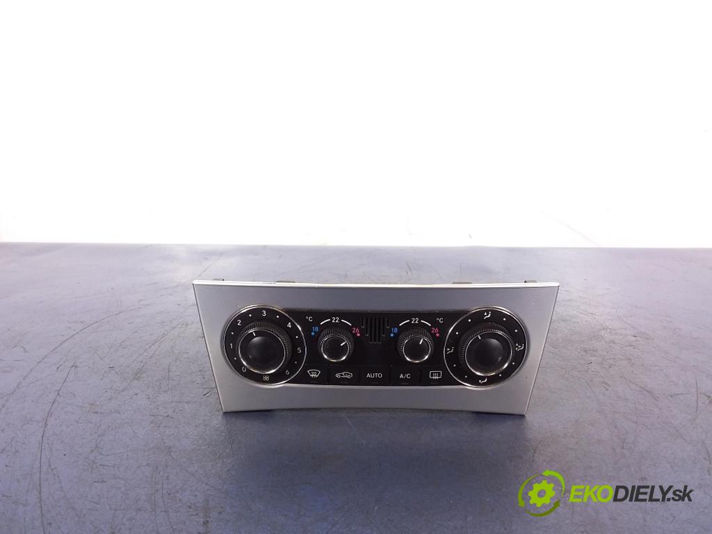 Mercedes C-klasa 2005 prepínač Klimatizácia: Prúd vzduchu: 2038303485