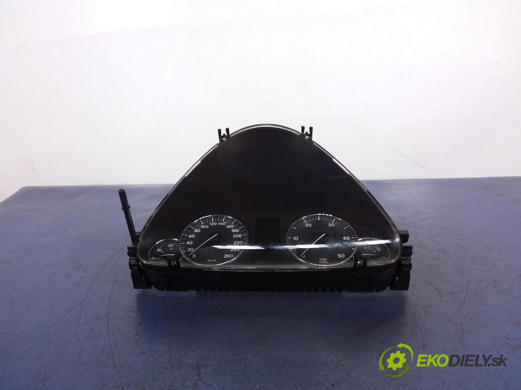 Mercedes C-klasa 2005 prístrojovka/ budíky 2035409547