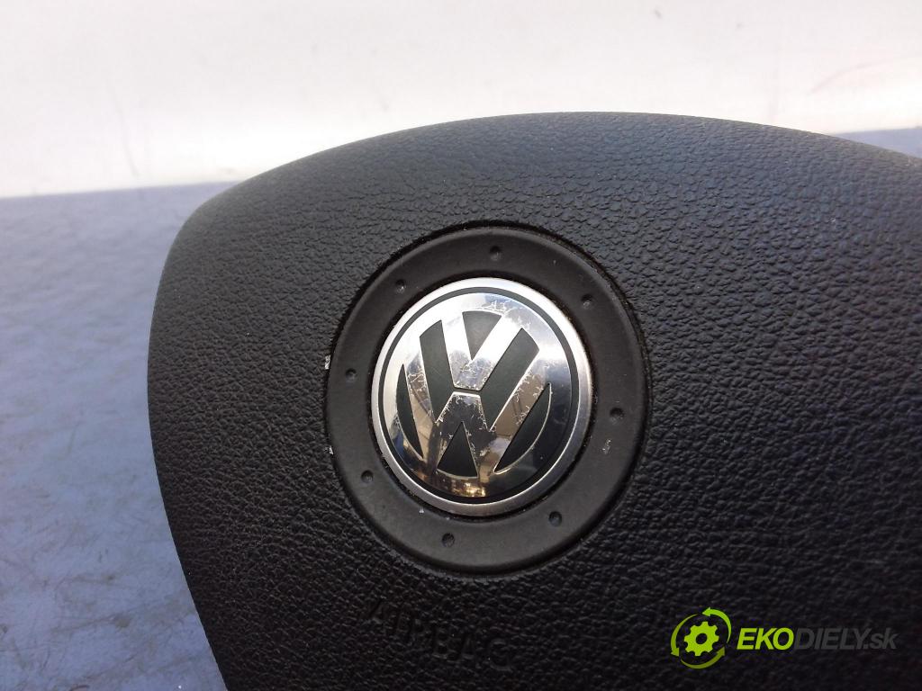 Vw Golf 2006 kokpit,pristrojová doska