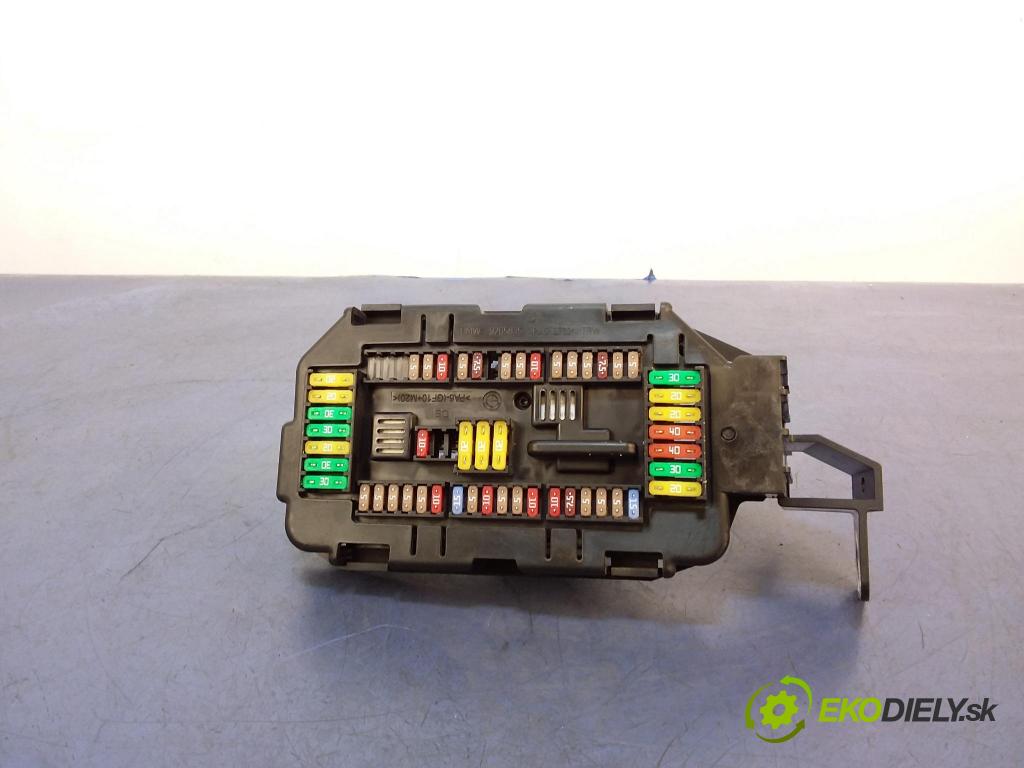 Bmw X5 2016 skrinka Poistky: 6819653