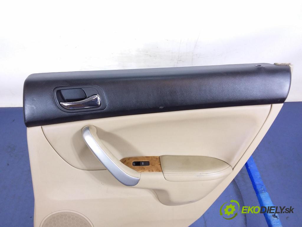 Honda Accord 2005 Čalounictví: dvere zad Prava:
