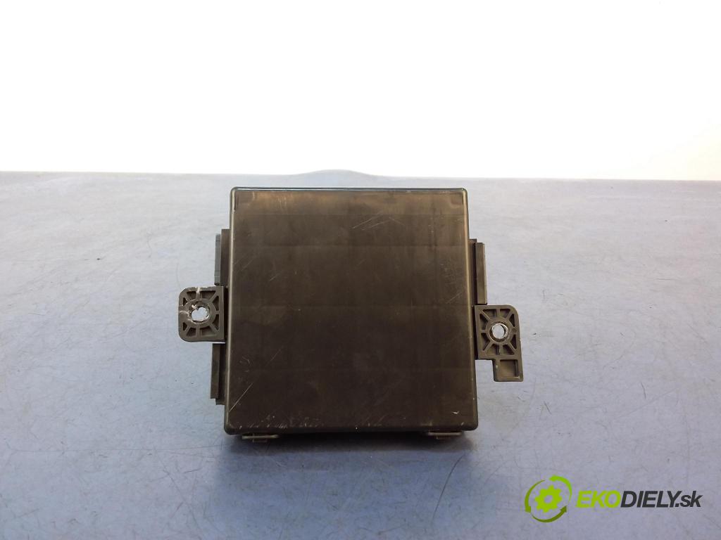 Jeep Grand cherokee 2017 riadiaca jednotka I0614J1309