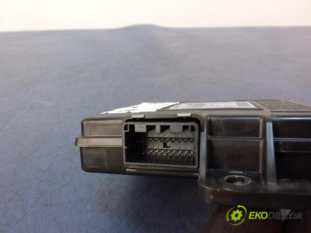 Jeep Grand cherokee 2017 riadiaca jednotka I0614J1309