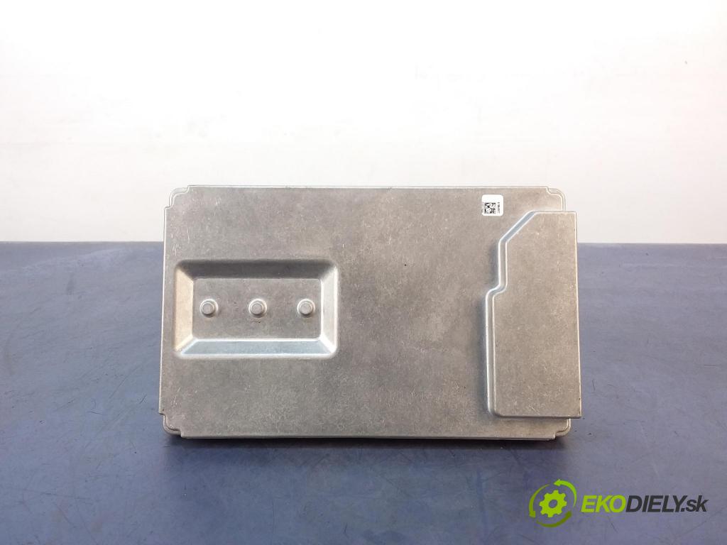 Jeep Grand cherokee 2017 Zesilovač: 68234112AE