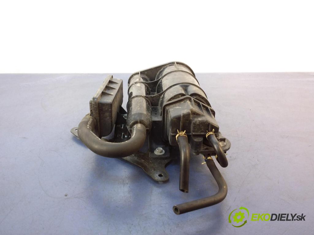 Honda Civic 2019 Nádrž: Uhlík: Aktívny: MJ120WB