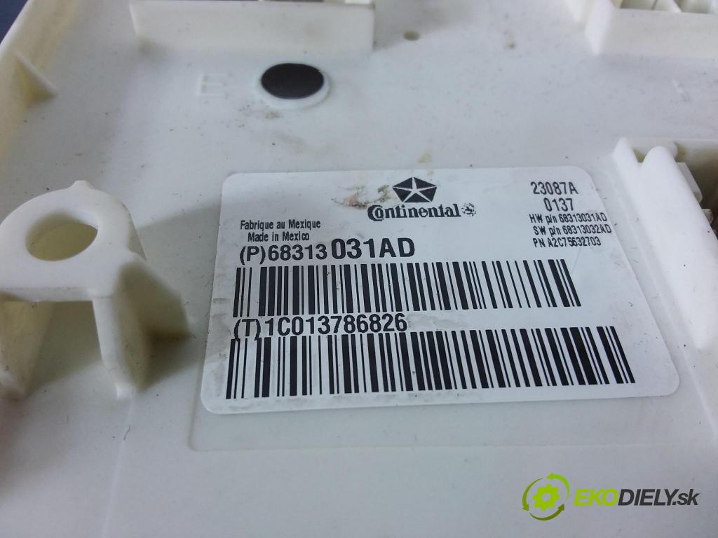 Jeep Grand cherokee 2017 skrinka Poistky: P68313031AD