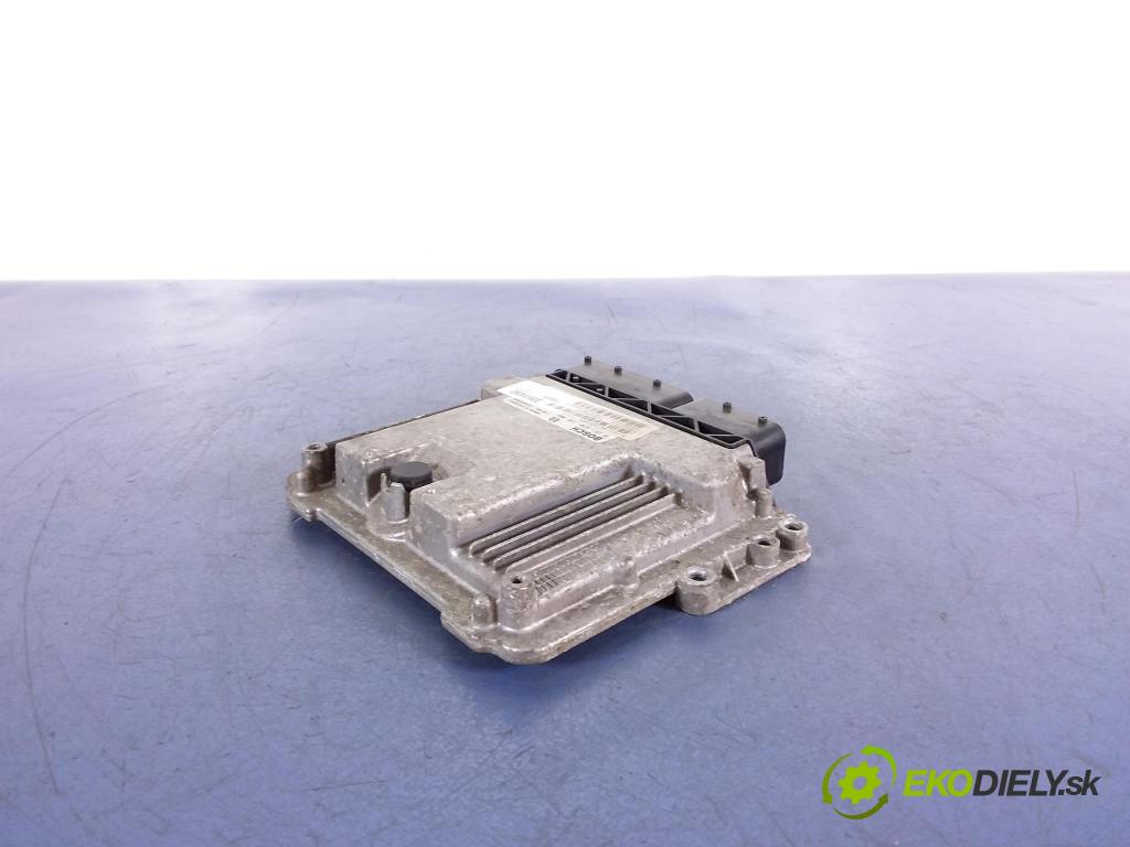 Jeep Grand cherokee 2017 riadiaca jednotka Motor: P68315560AC