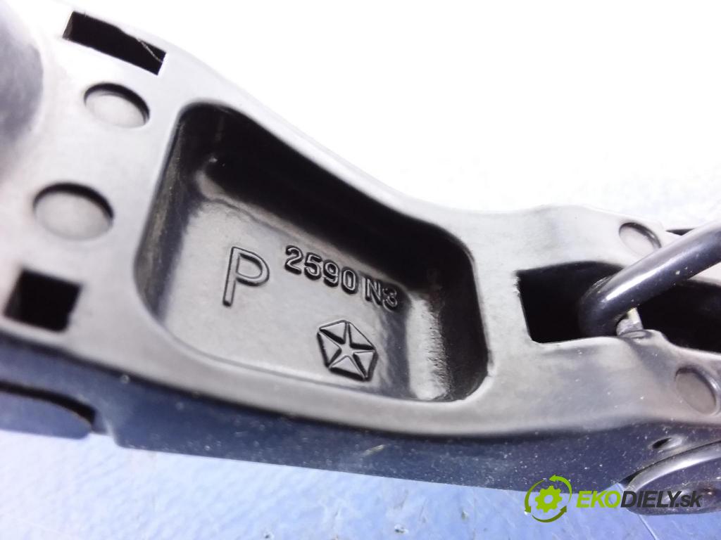 Jeep Grand cherokee 2017 Rameno: Stierače: Predné 