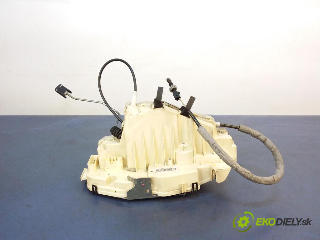 Mercedes S-klasa 2006 zámok dvere zad v pravo: A2217302435