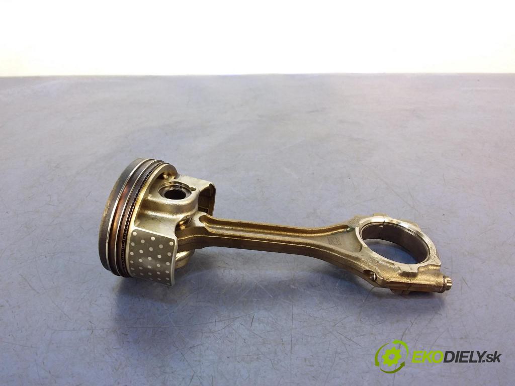 Honda Civic 2019 píst