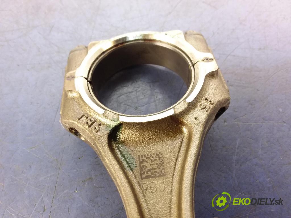 Honda Civic 2019 píst