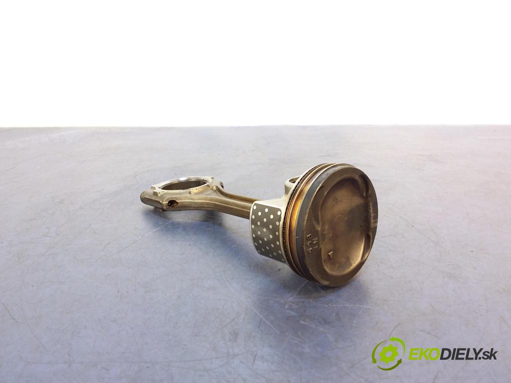 Honda Civic 2019 píst