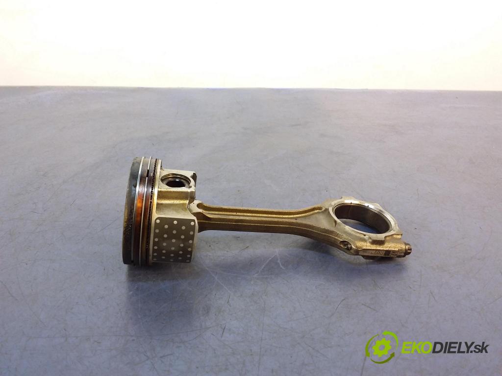 Honda Civic 2019 píst