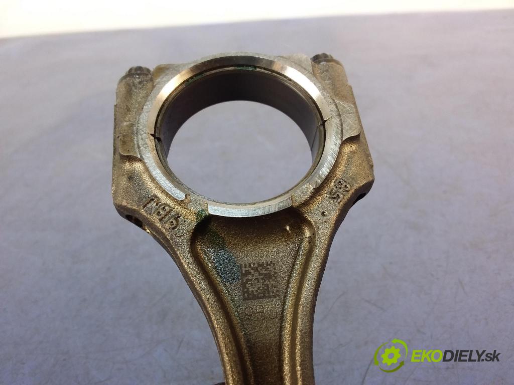 Honda Civic 2019 píst