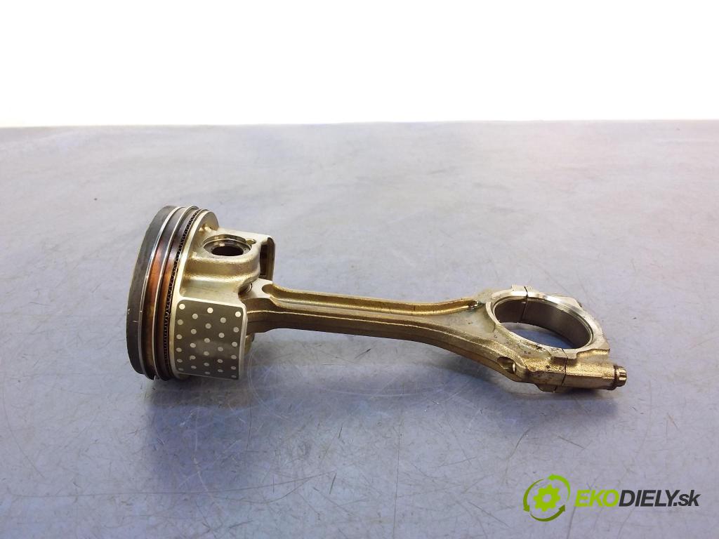 Honda Civic 2019 píst