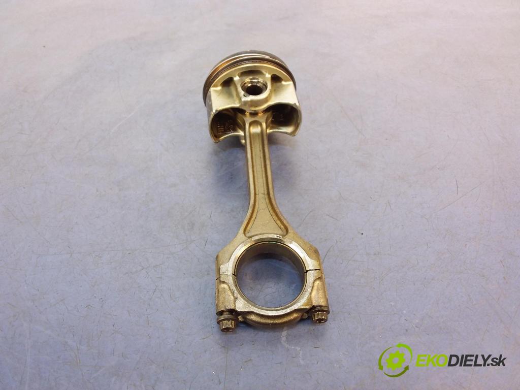 Honda Civic 2019 píst