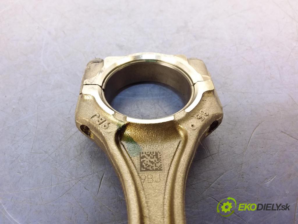 Honda Civic 2019 píst