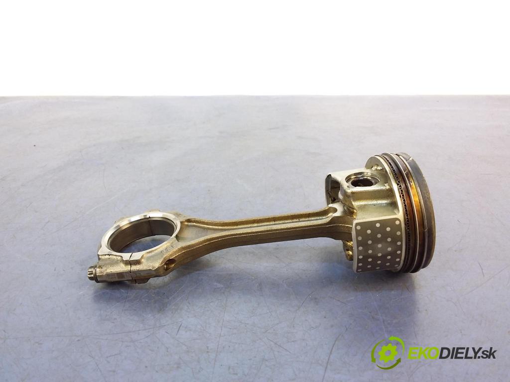 Honda Civic 2019 piest