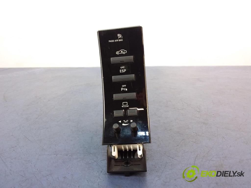 Mercedes S-klasa 2006 Přepínač A2218211251