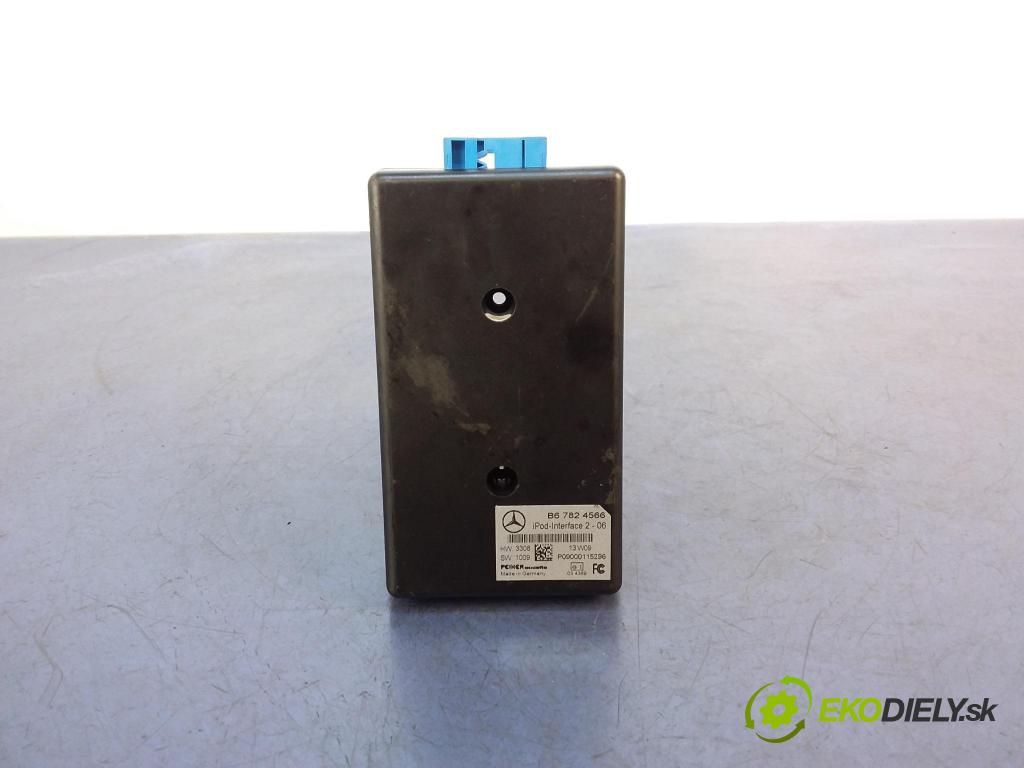 Mercedes S-klasa 2006 riadiaca jednotka B67824566