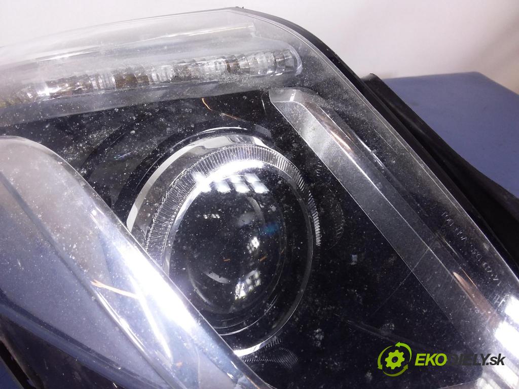 Cadillac Cts 2017 Reflektor: Vľavo: 84319717