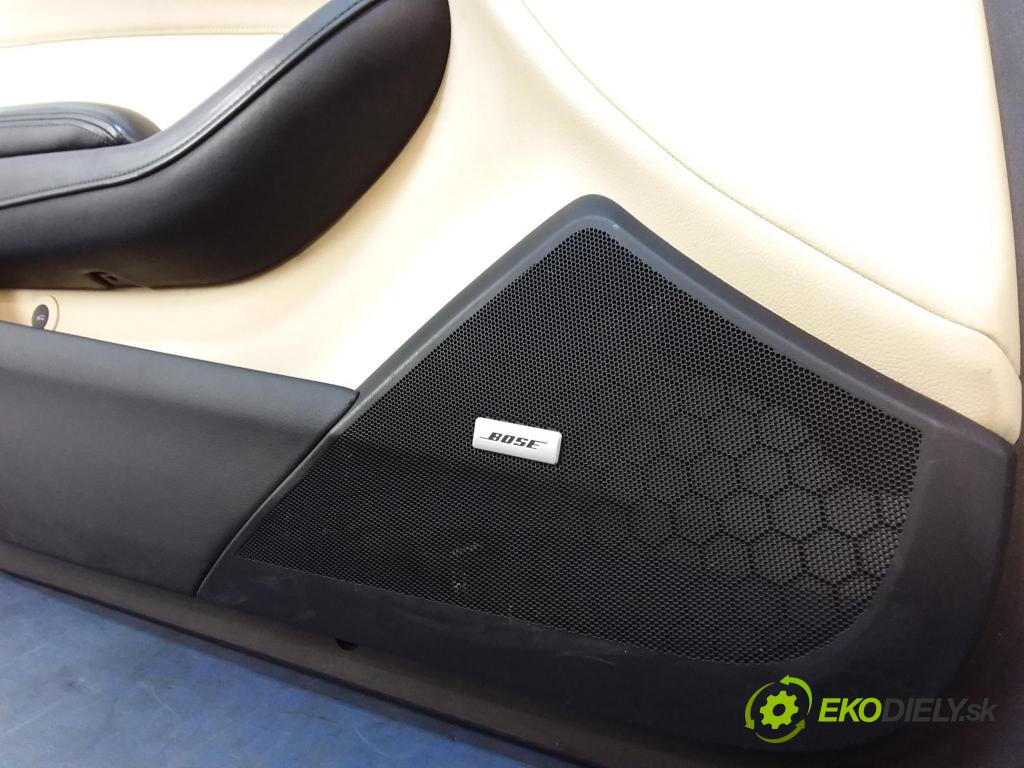 Cadillac Cts 2017 Tapacír: dveře před levá