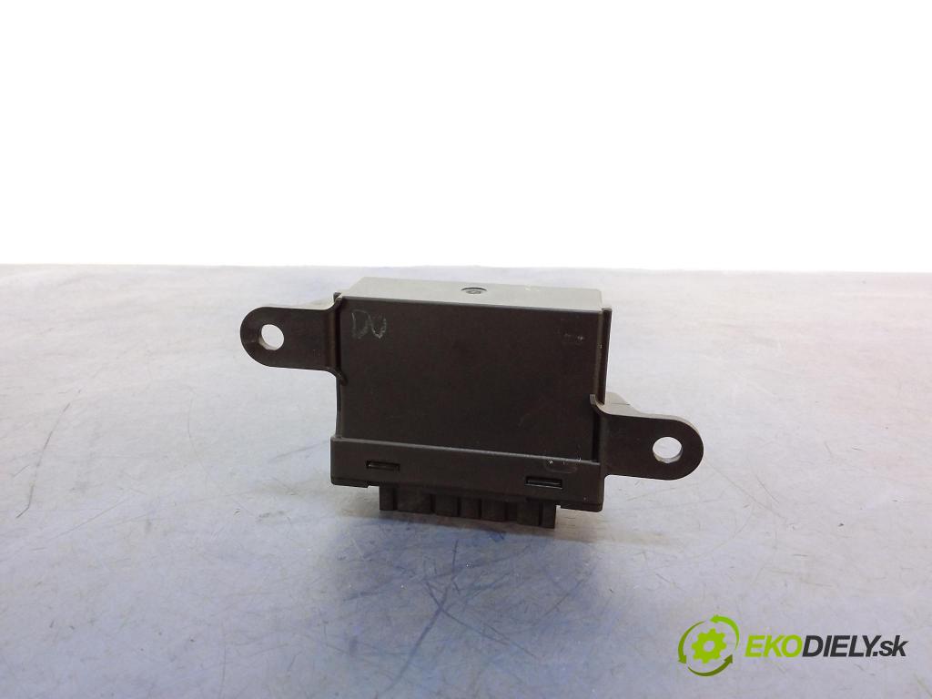 Opel Astra 2016 riadiaca jednotka 39014008