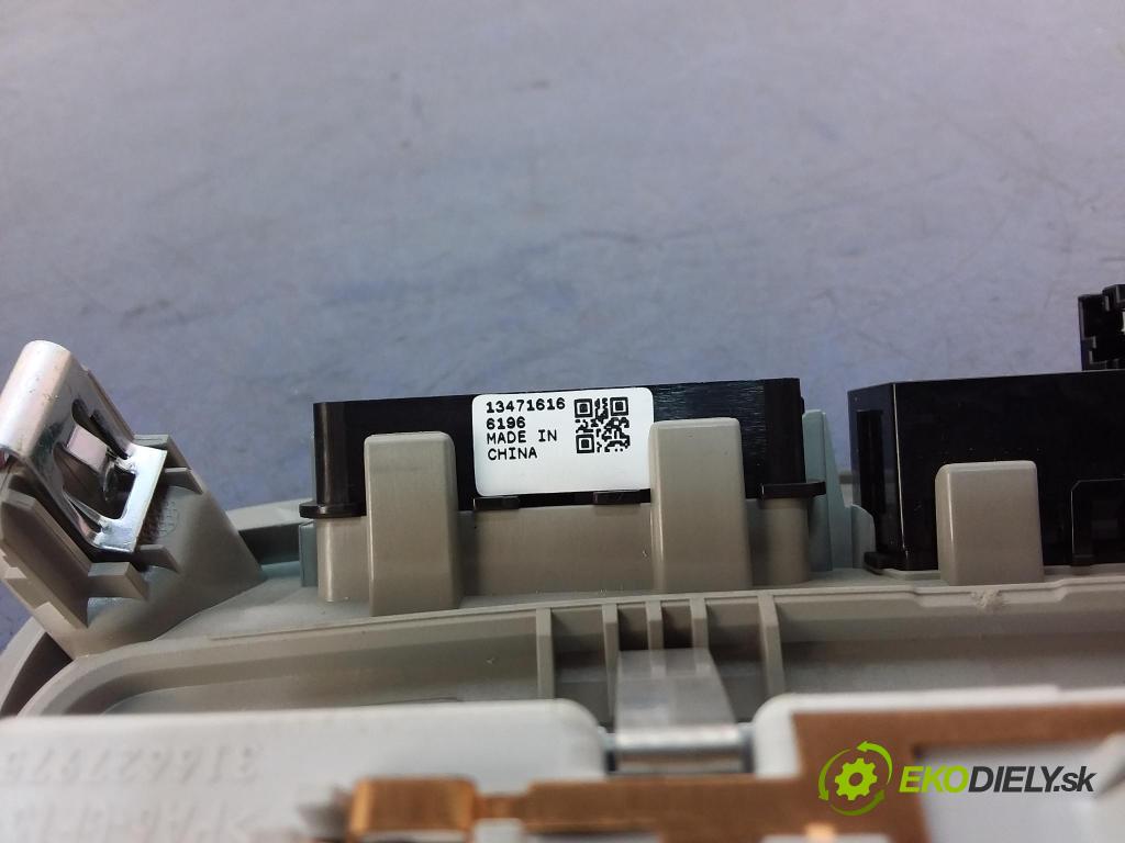 Opel Astra 2016 Lampy Uvnitř 13415545