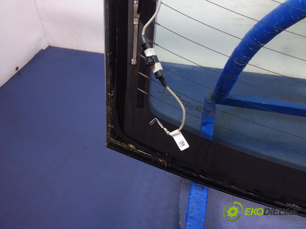 Cadillac Cts 2017 sklo zadna 