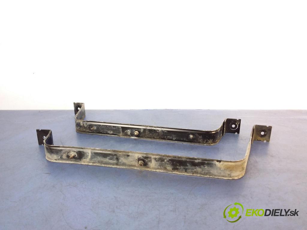 Opel Astra 2016 Nádrž: paliva