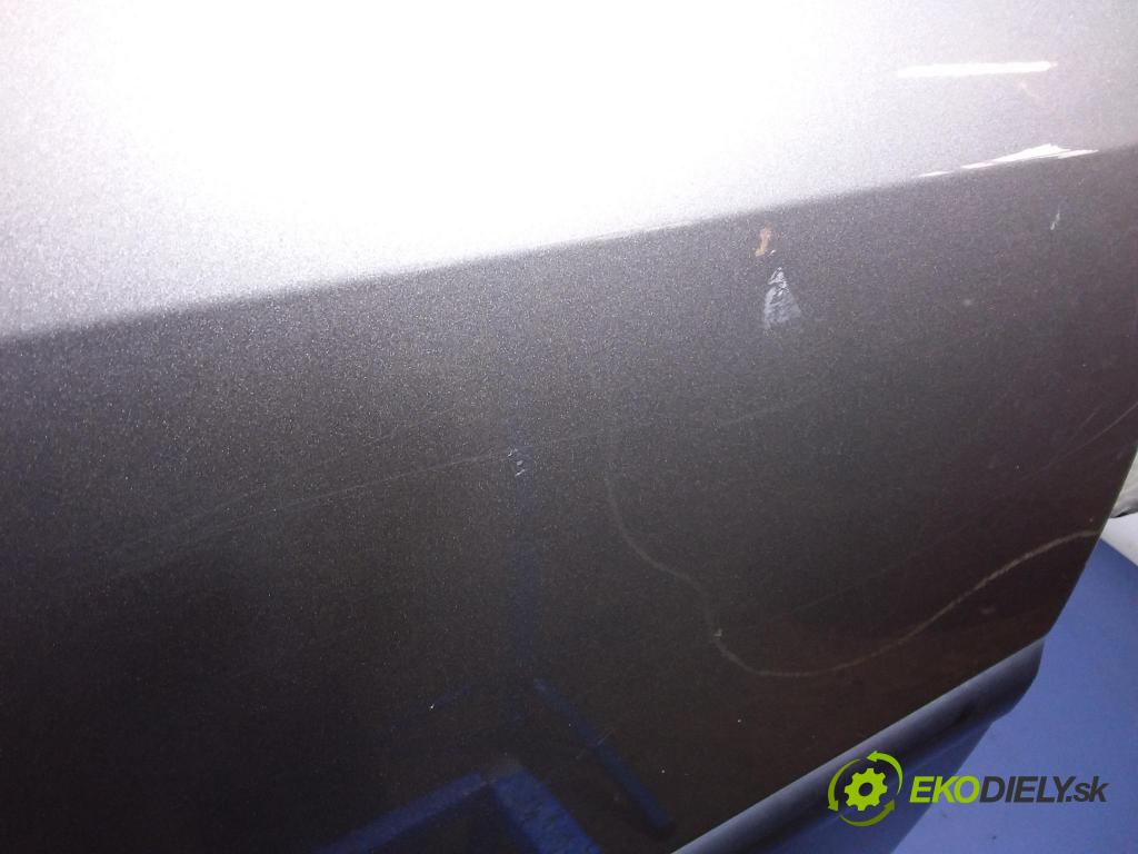 Peugeot 407 2005 dveře Zad: prave