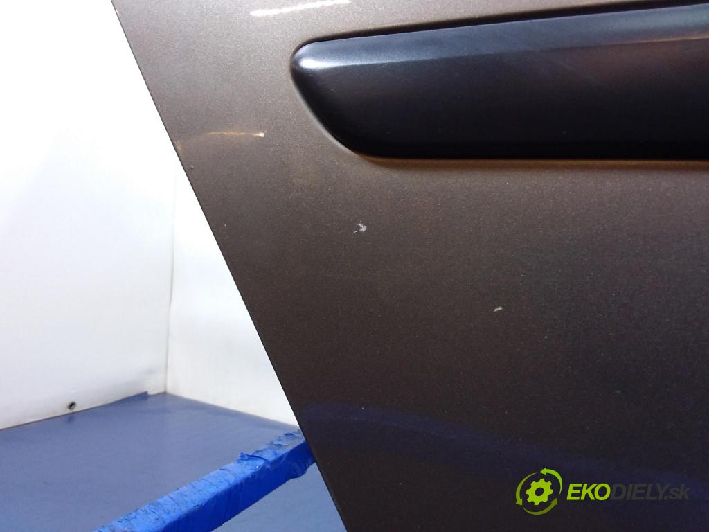 Peugeot 407 2005 dveře Zad: prave