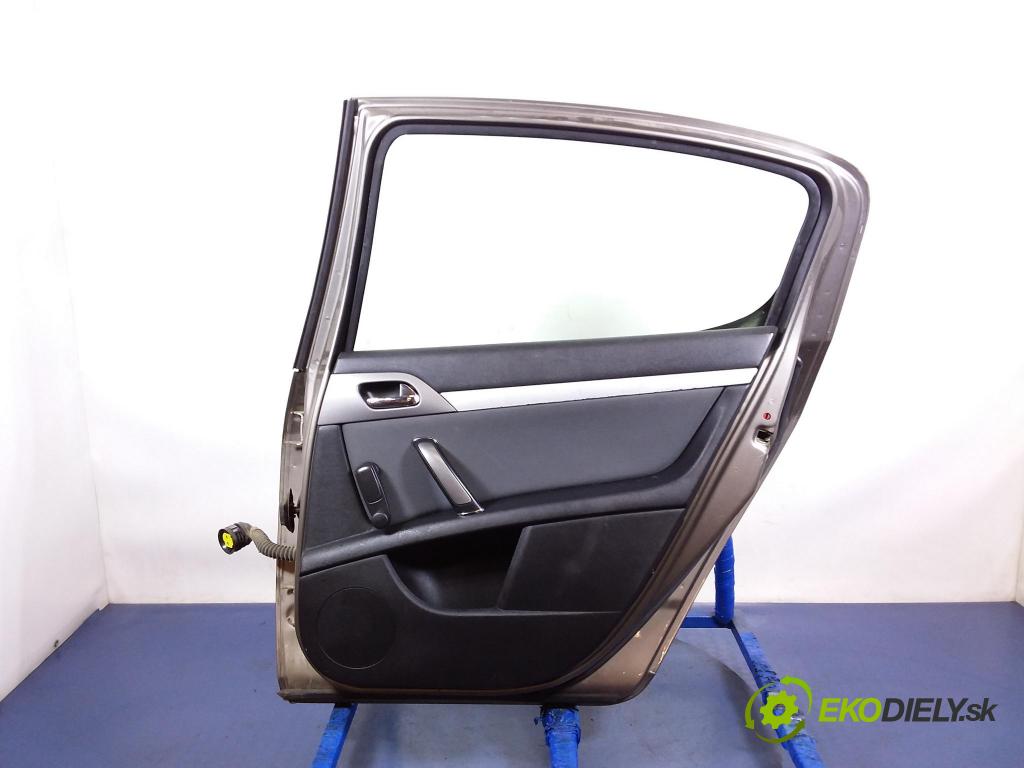 Peugeot 407 2005 dvere zad pravé 