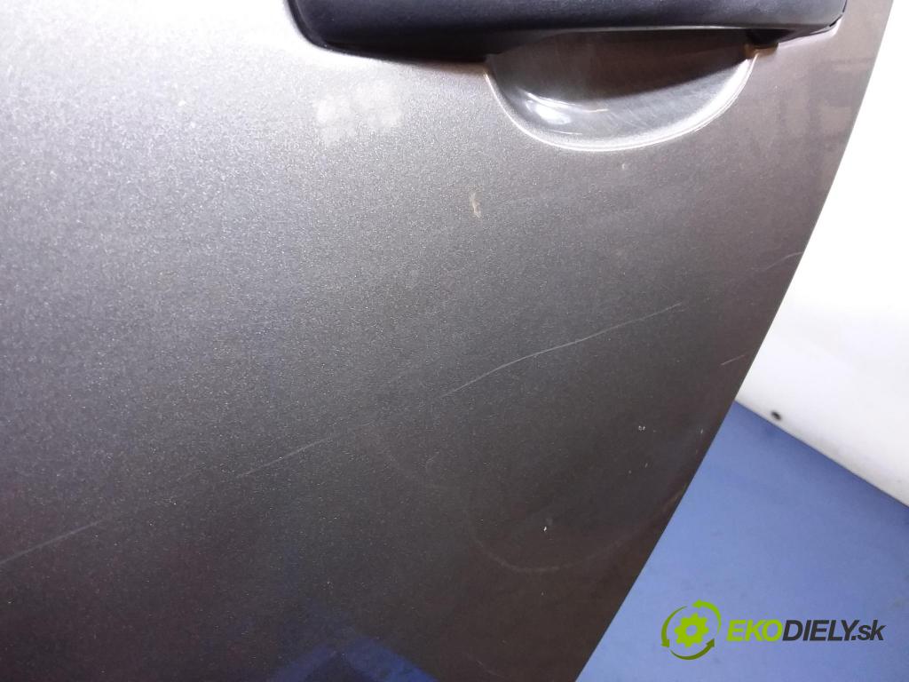 Peugeot 407 2005 dveře Zad: Vlevo, odjet: