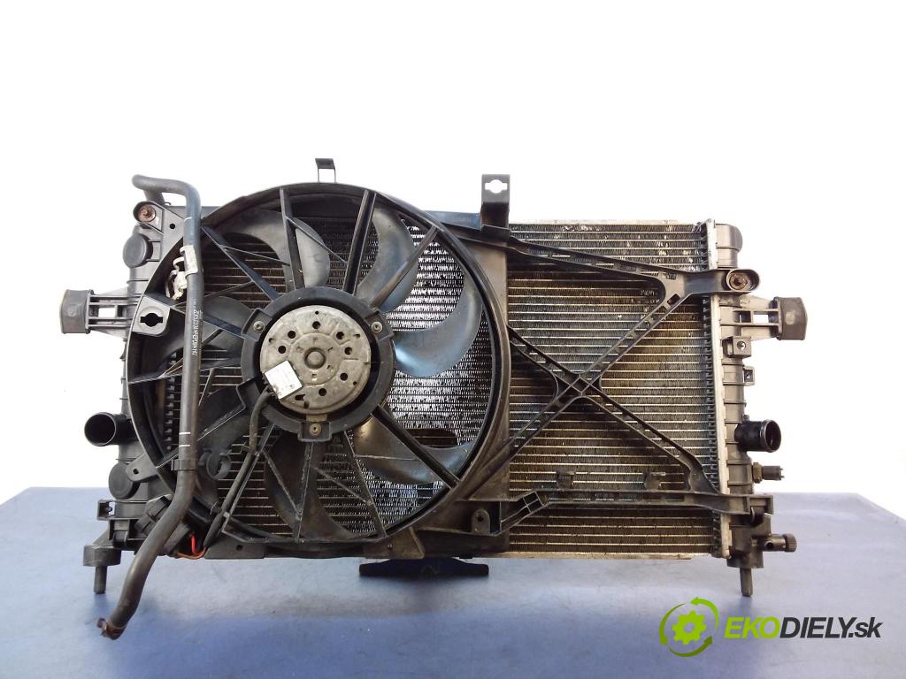 Opel Astra 2009 chladič Voda: