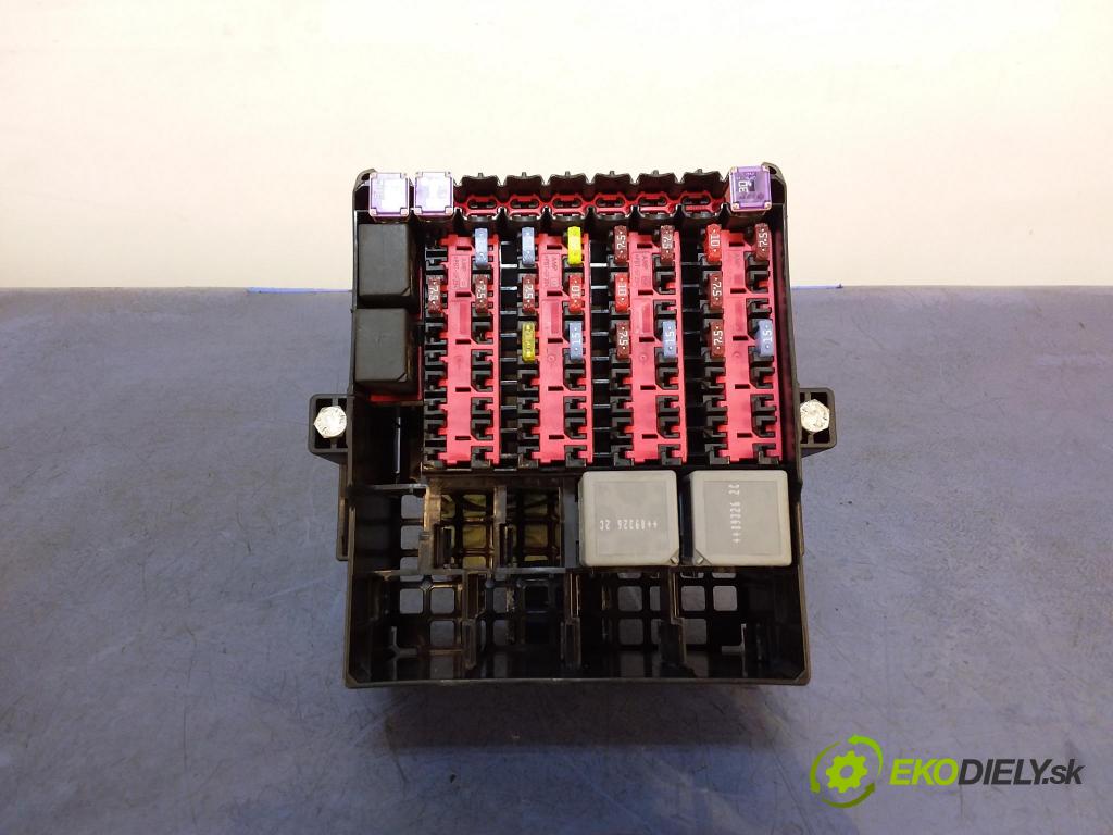 Ford Fiesta 2009 skříňka Pojistky 8V5T-14A005-AFE